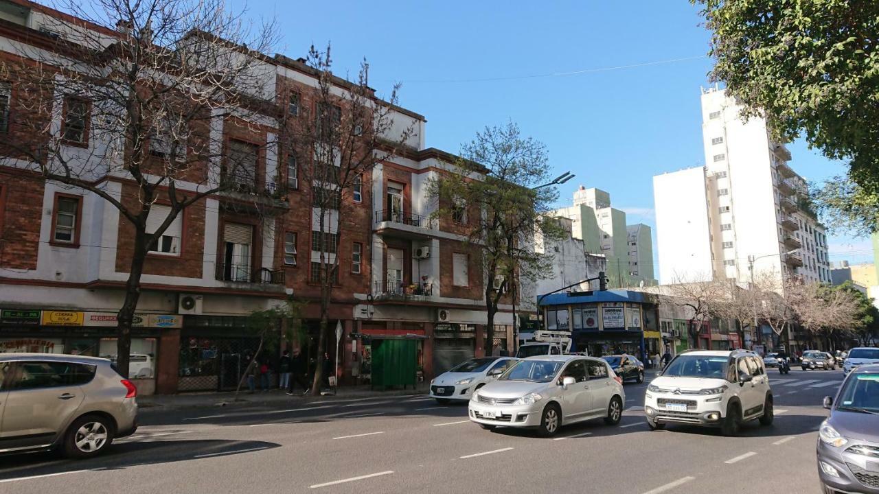 Excelente Departamento Con Balcon A La Calle Sobre Avenida Μπουένος Άιρες Εξωτερικό φωτογραφία